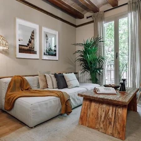 Sande - 2 Bedrooms And Balcony In Eixample Dreta