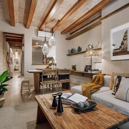 Sande - 2 Bedrooms And Balcony In Eixample Dreta Appartement